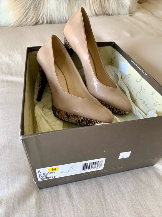 Enzo Angiolini Shoes - BNWT Enzo Angiolini Taupe/beige pumps size 8